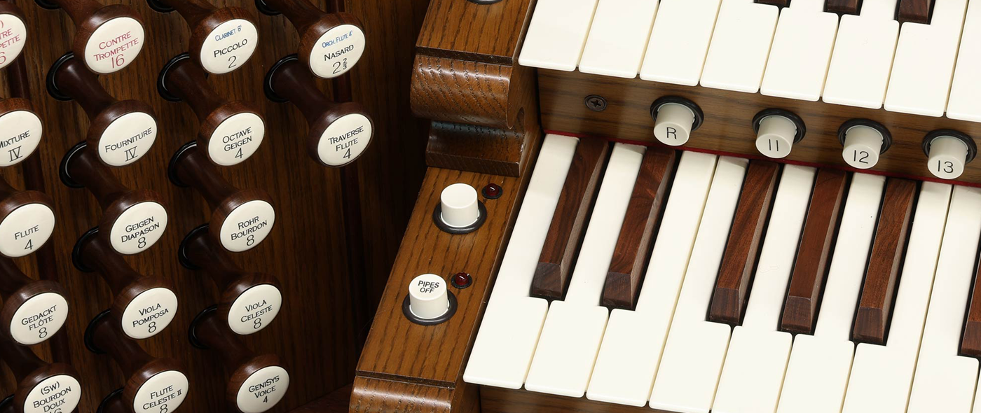 Digital Organs & Pipe Organ Consoles